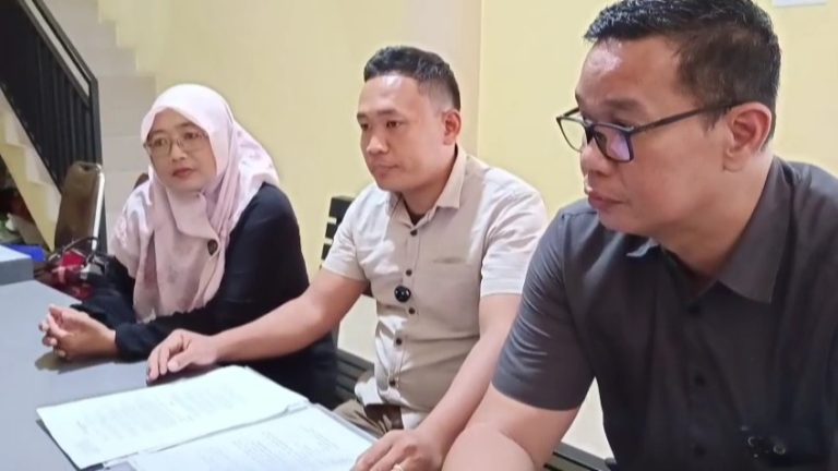 LBH Taman Keadilan, mendampingi korban KDRT di Polsek Sungai Pinang, Samarinda